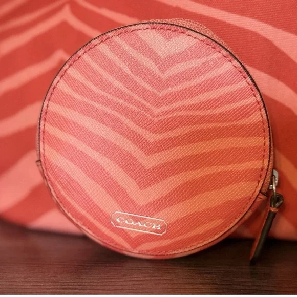 COACH Signature Devin Zebra Print Orange Coral Tote F24022 & Wallet/coin/scarf! - Picture 6 of 16